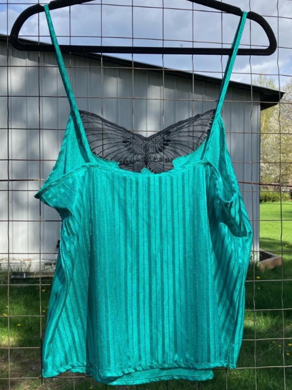 Vintage Images Lingerie Top with Lace Butterfly Detail - Picture 2 of 3